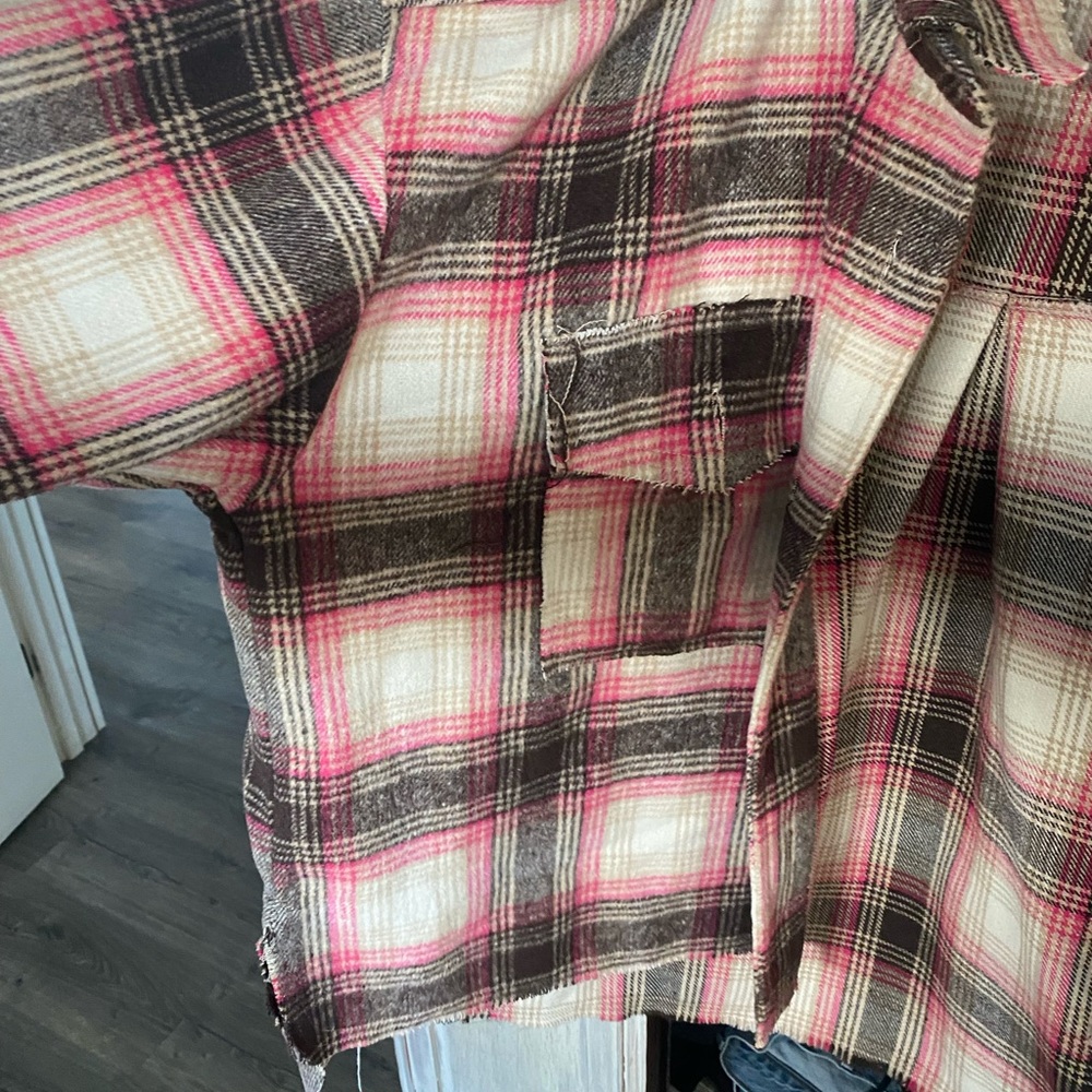 Flannel shacket - Picture 2 of 4